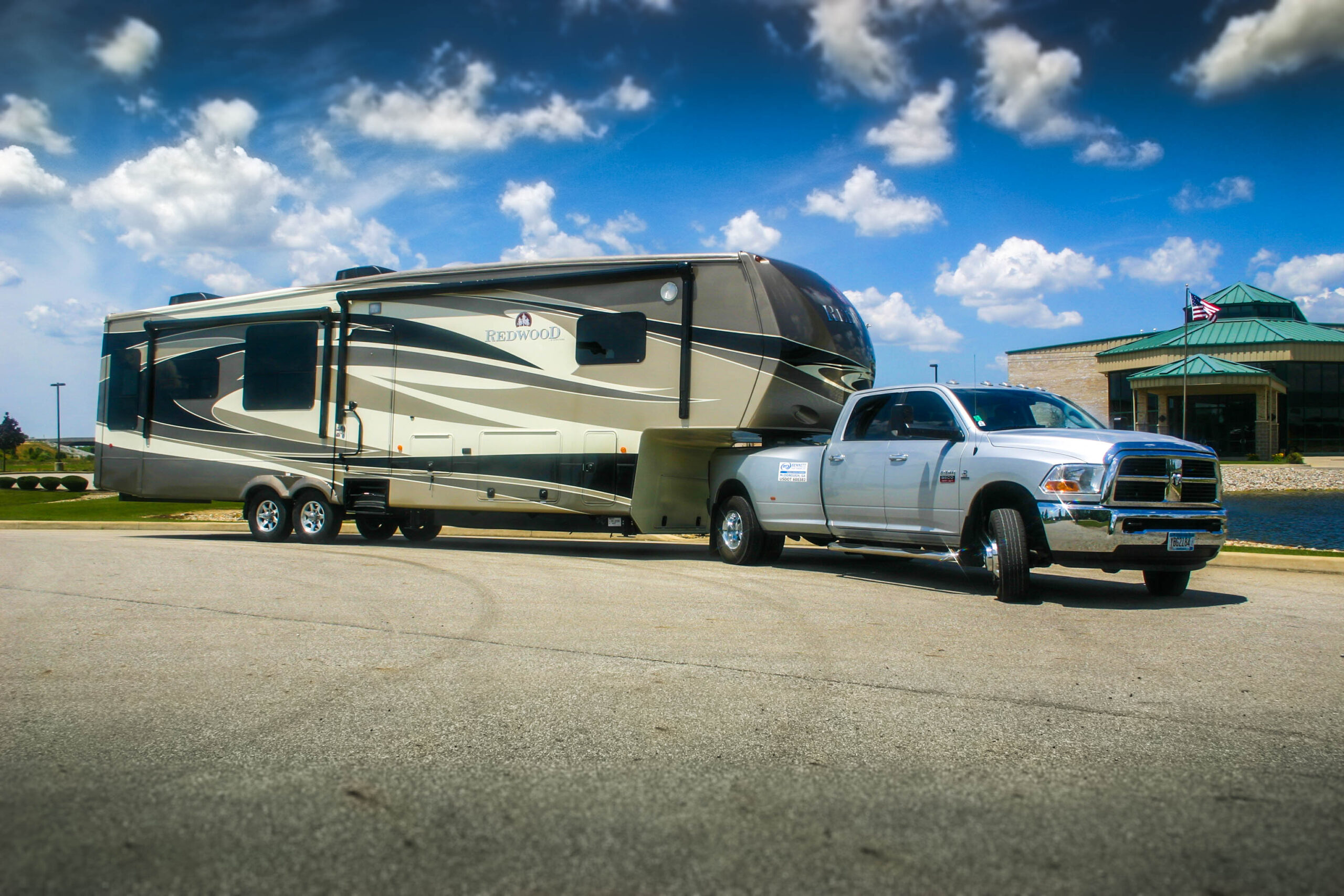 Travel Trailer Transport Jobs: Your Guide to the Open Road